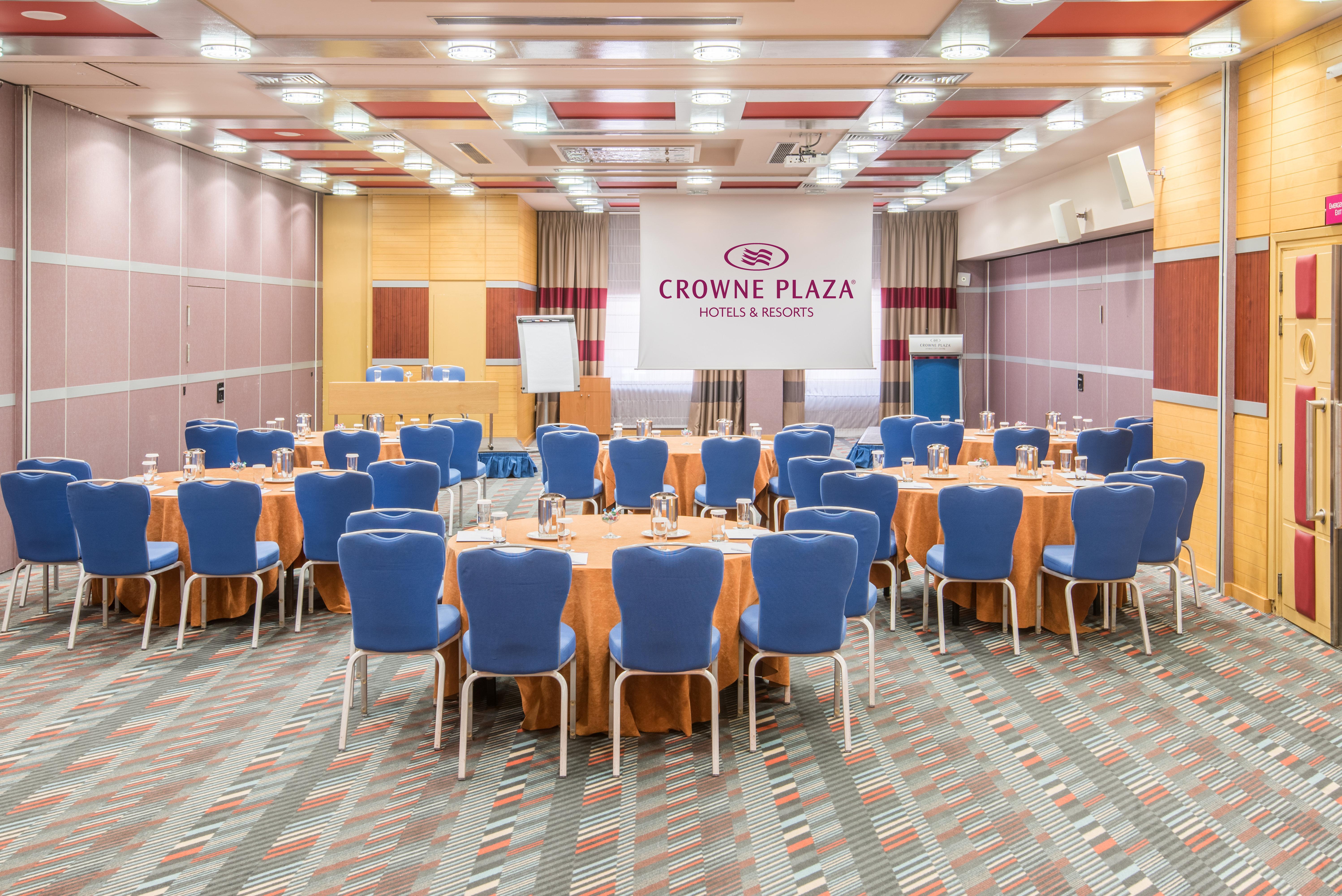 Crowne Plaza Centre By Ihg Hotel