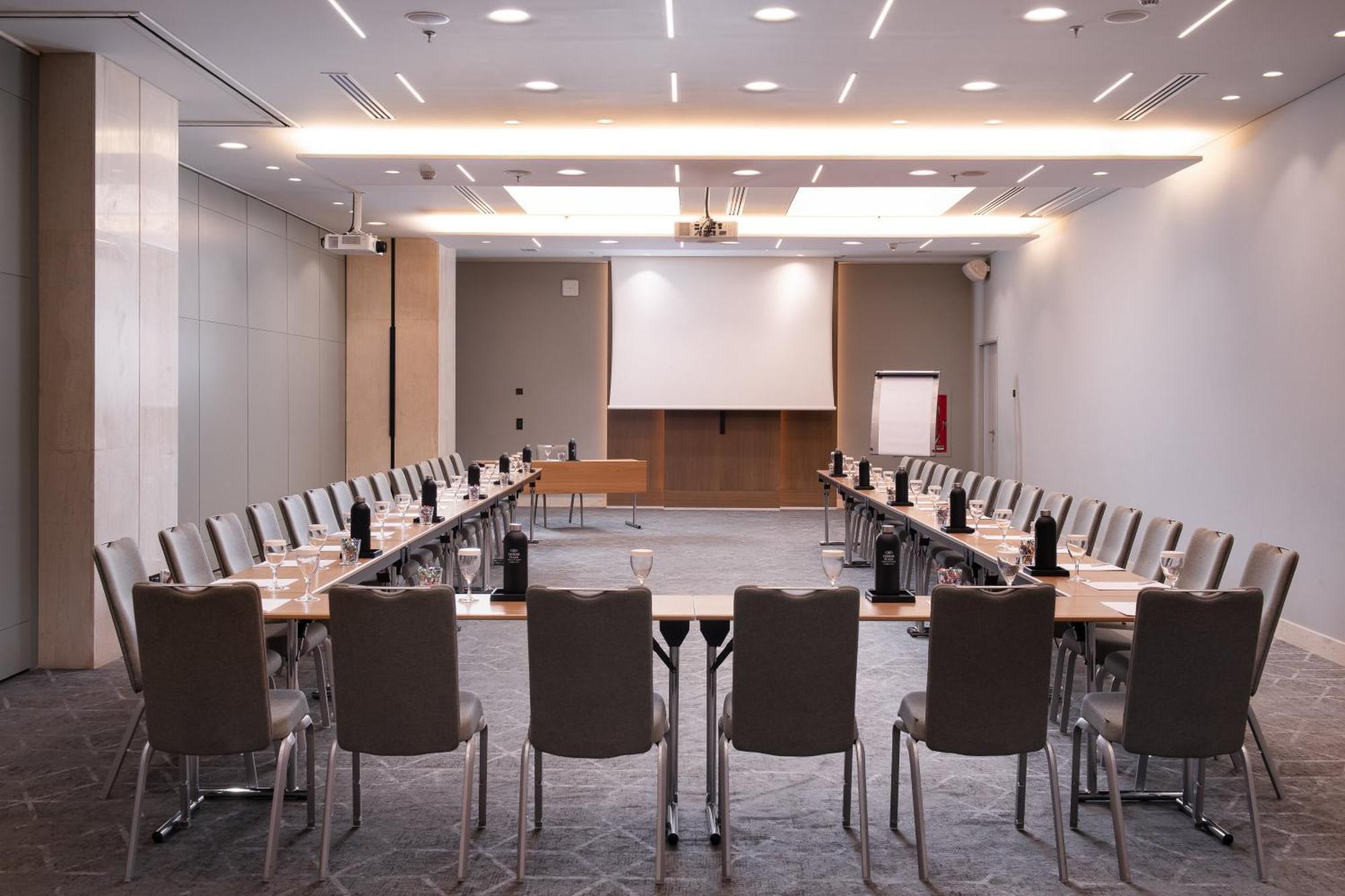 Crowne Plaza Centre By Ihg 5* Athene