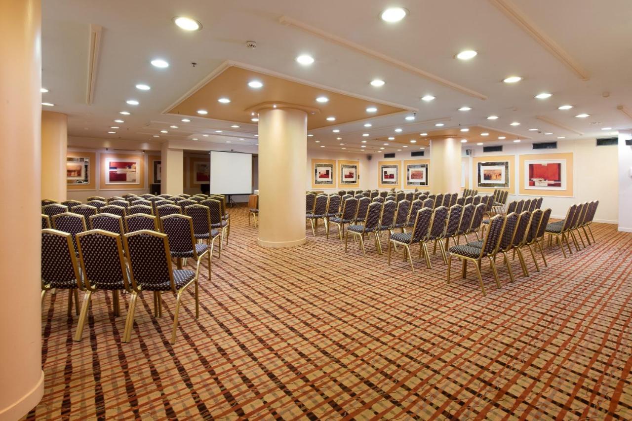 酒店 Crowne Plaza Centre By Ihg